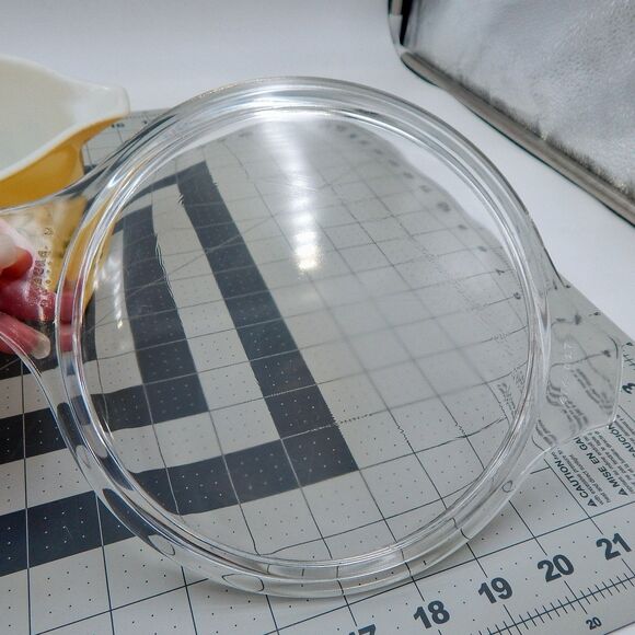 Pyrex Shenandoah Casserole Baking Dish 474-B Yellow W/Lid Green Floral 1.5 Liter - Picture 6 of 15